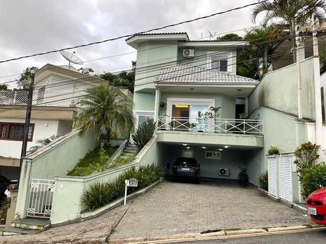 Casa de Condomínio à venda com 4 quartos, 250m² - Foto 1