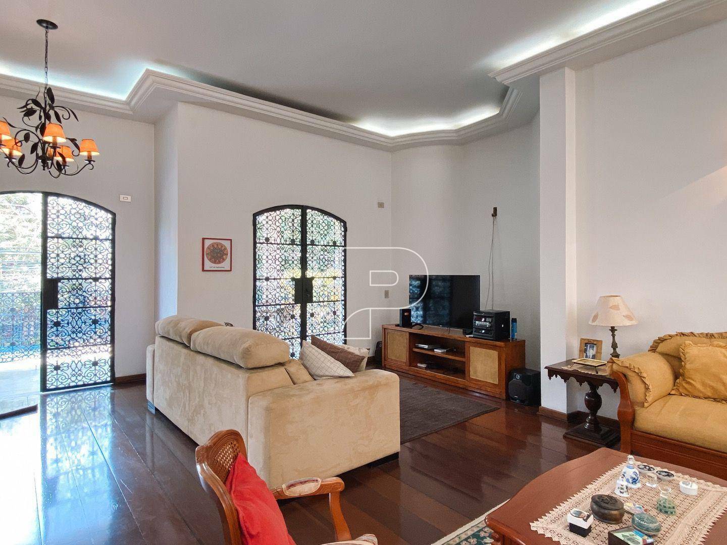 Casa à venda com 5 quartos, 432m² - Foto 6