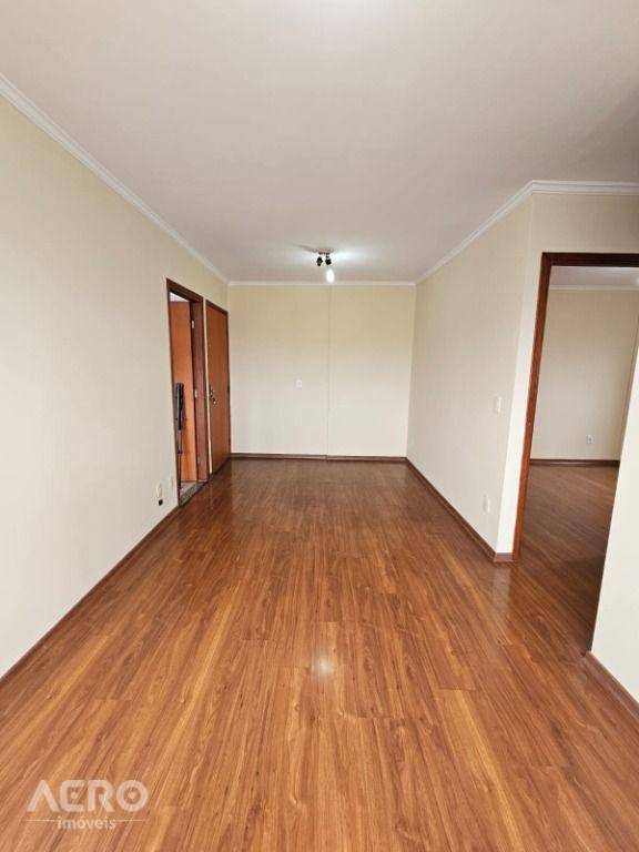 Apartamento para alugar com 2 quartos, 94m² - Foto 2