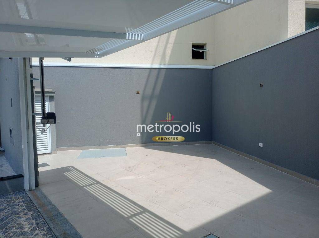 Sobrado à venda com 3 quartos, 200m² - Foto 1