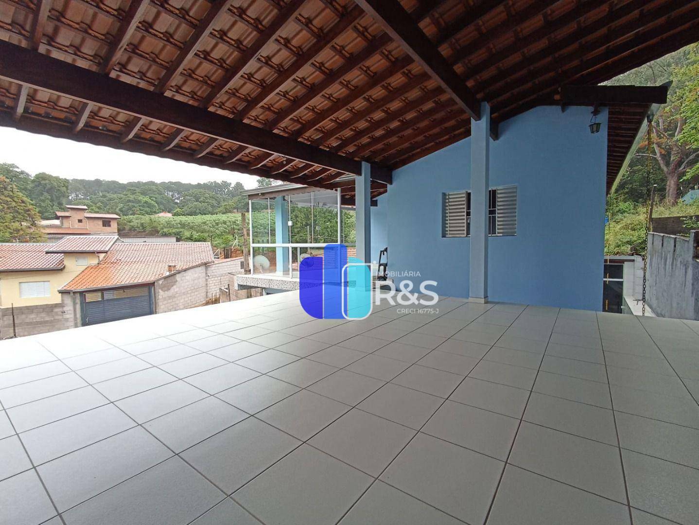 Casa à venda com 6 quartos, 231m² - Foto 11