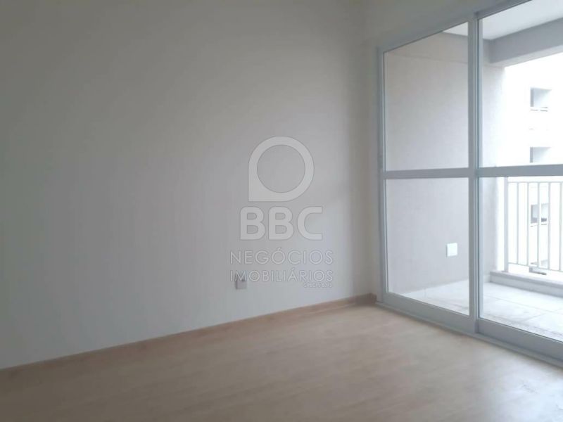 Apartamento à venda com 3 quartos, 81m² - Foto 7