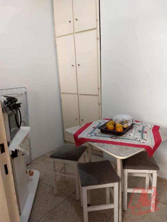 Apartamento à venda com 2 quartos, 72m² - Foto 10