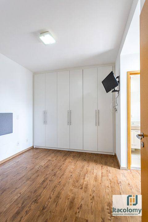 Apartamento à venda com 2 quartos, 72m² - Foto 23