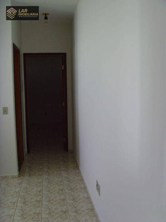 Casa para alugar com 1 quarto, 66m² - Foto 3