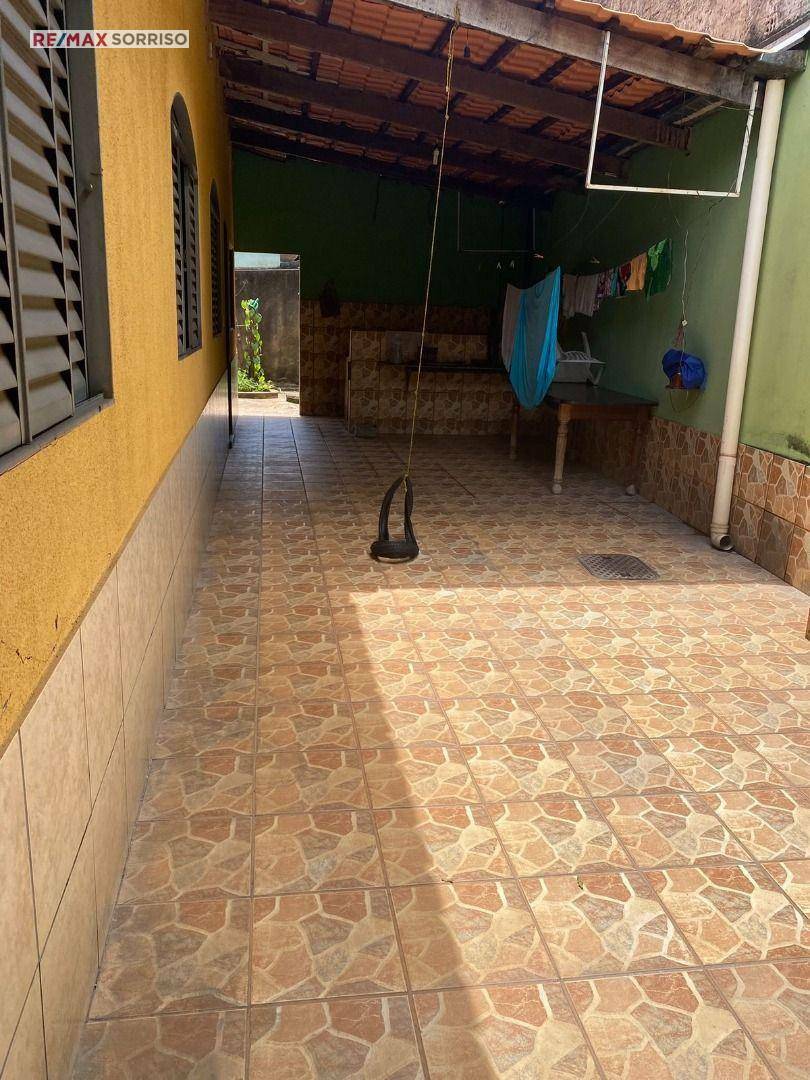 Casa à venda com 3 quartos, 203m² - Foto 3