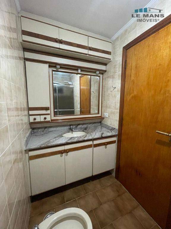 Apartamento à venda com 3 quartos, 138m² - Foto 6