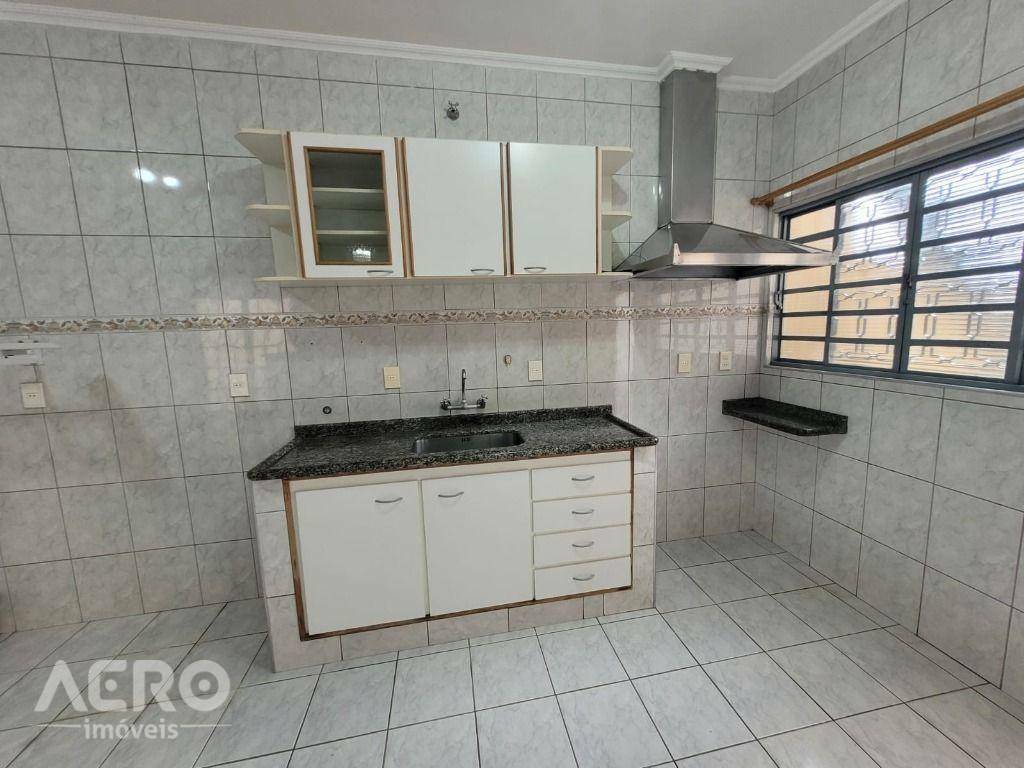 Casa à venda com 3 quartos, 172m² - Foto 16