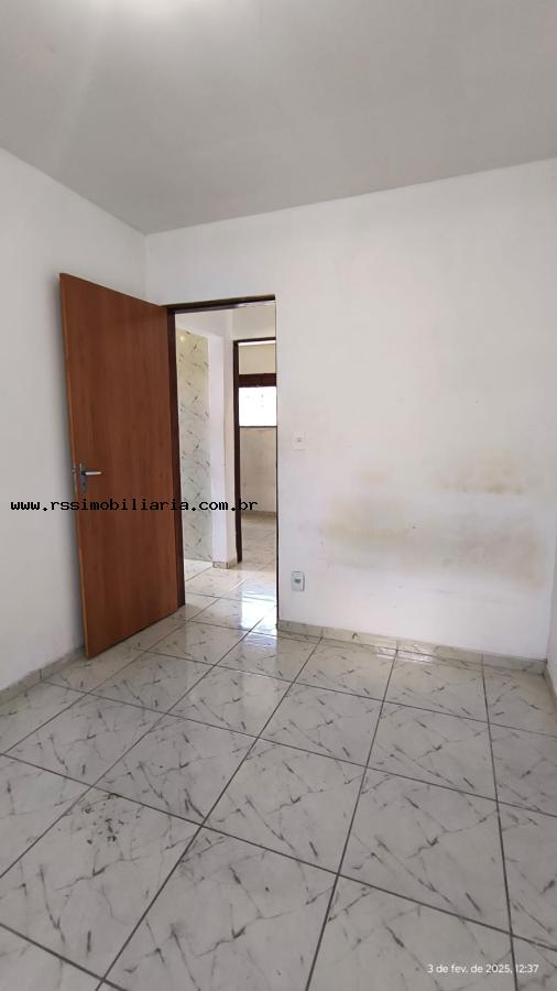Casa à venda com 2 quartos, 70m² - Foto 7