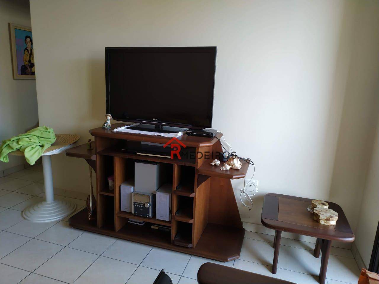 Apartamento à venda com 1 quarto, 57m² - Foto 11