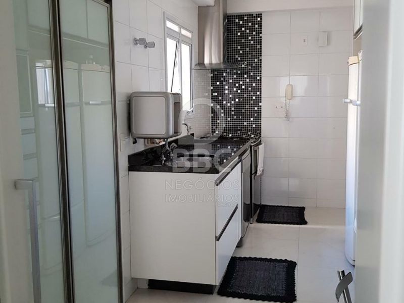 Apartamento à venda com 3 quartos, 133m² - Foto 6