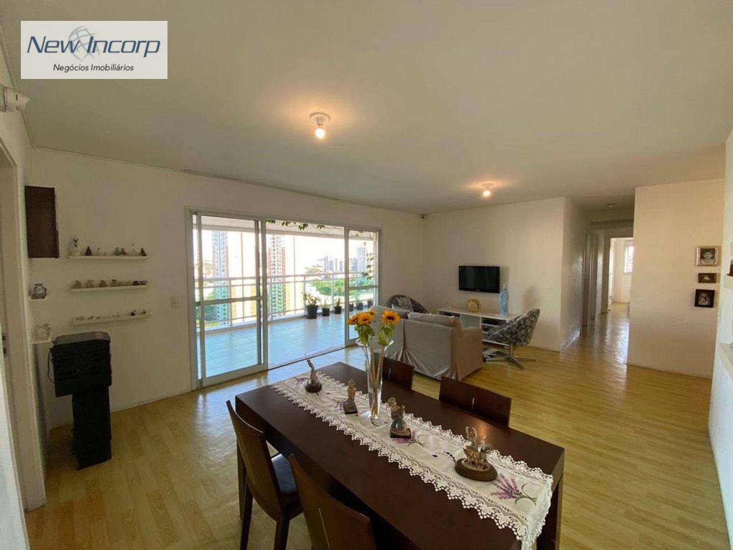 Apartamento à venda com 4 quartos, 238m² - Foto 12