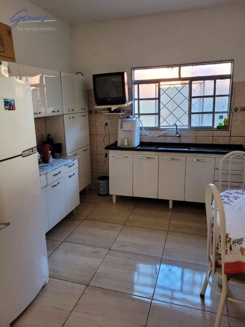 Casa à venda com 2 quartos, 121m² - Foto 5