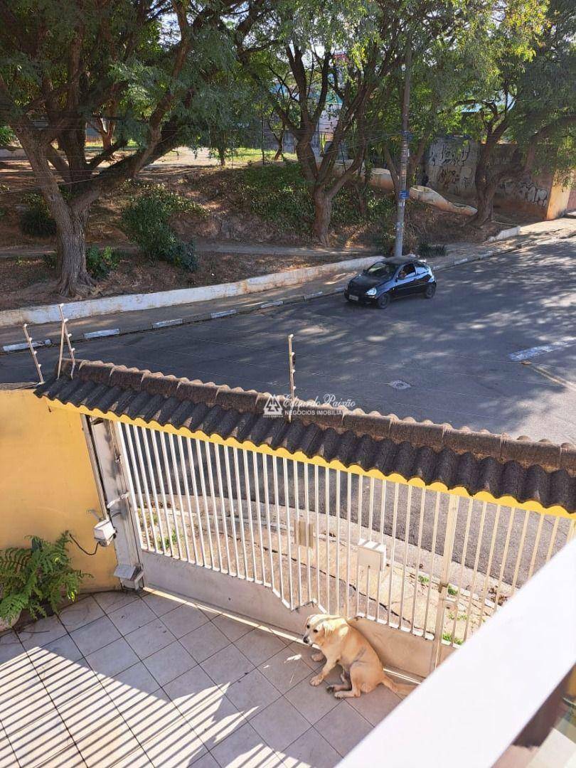 Sobrado à venda com 3 quartos, 136m² - Foto 3