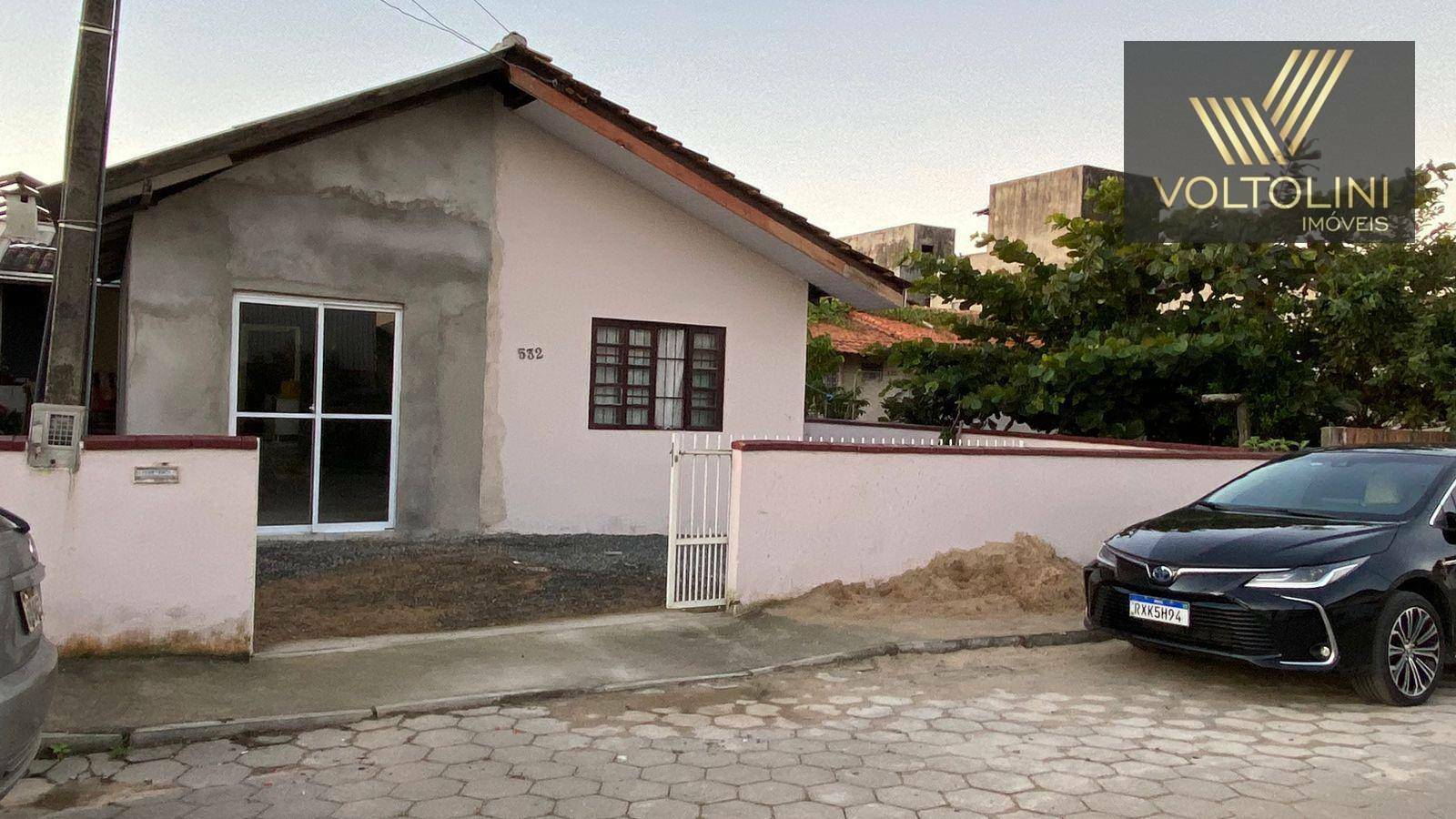 Casa à venda com 1 quarto, 80m² - Foto 2