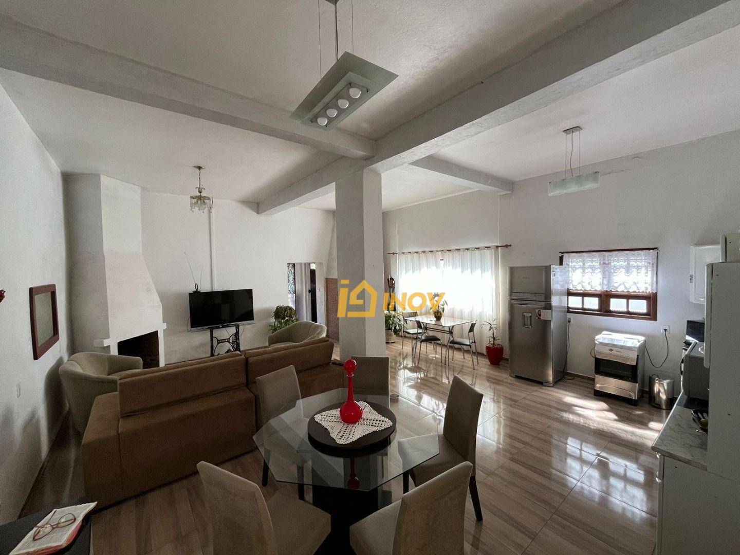 Casa à venda com 4 quartos, 140m² - Foto 5