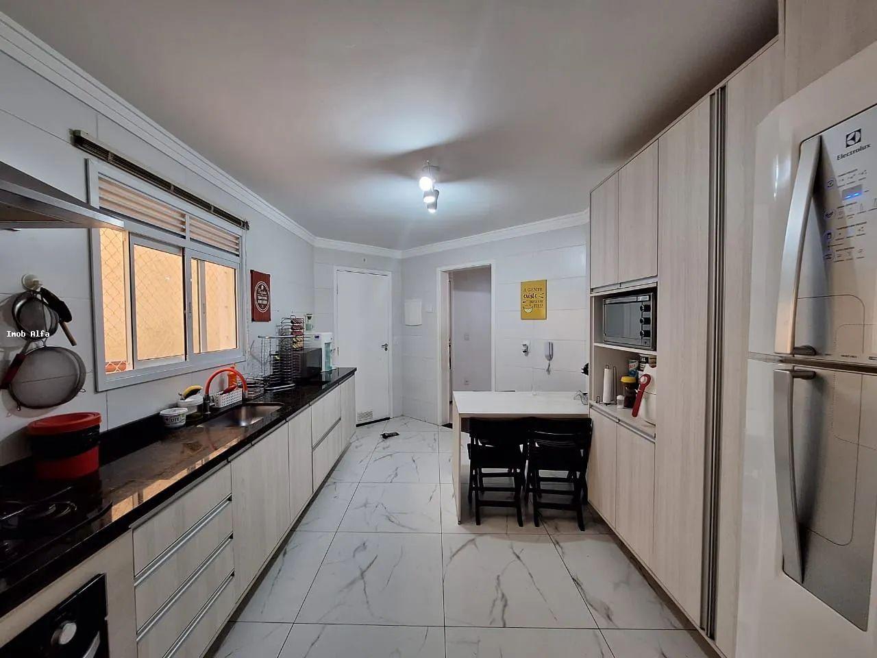 Apartamento à venda com 3 quartos, 119m² - Foto 6