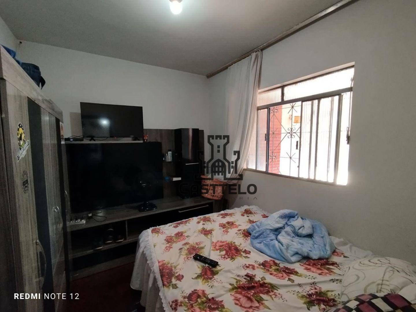 Casa à venda com 4 quartos, 240m² - Foto 14