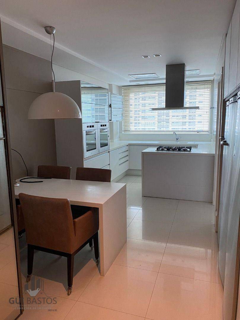 Apartamento à venda com 3 quartos, 230m² - Foto 8