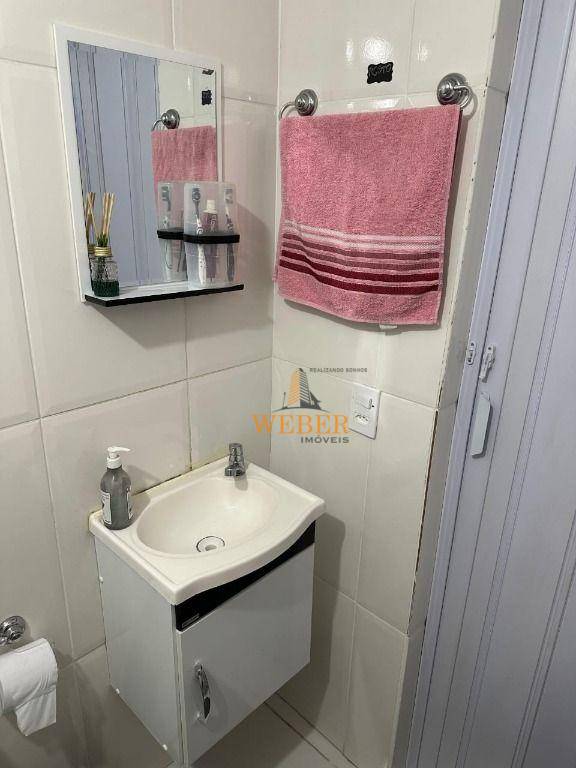 Sobrado à venda com 2 quartos, 190m² - Foto 8