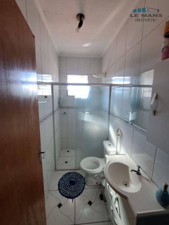 Casa à venda com 2 quartos, 78m² - Foto 8