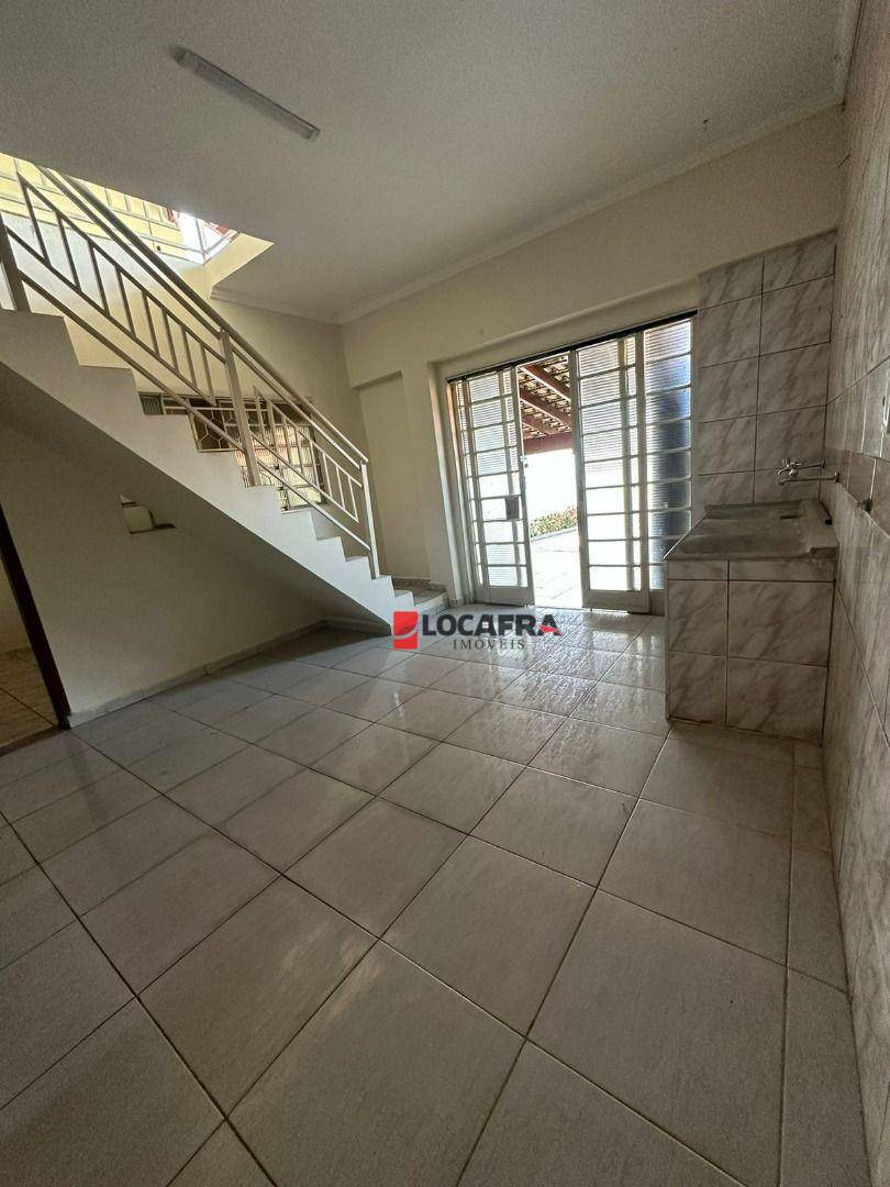 Sobrado à venda com 3 quartos, 130m² - Foto 7