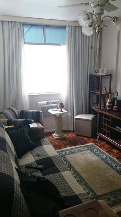 Apartamento à venda com 3 quartos, 77m² - Foto 2