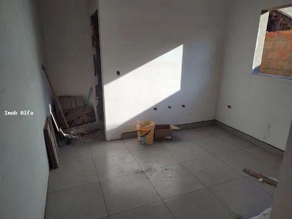 Casa à venda com 2 quartos, 63m² - Foto 2