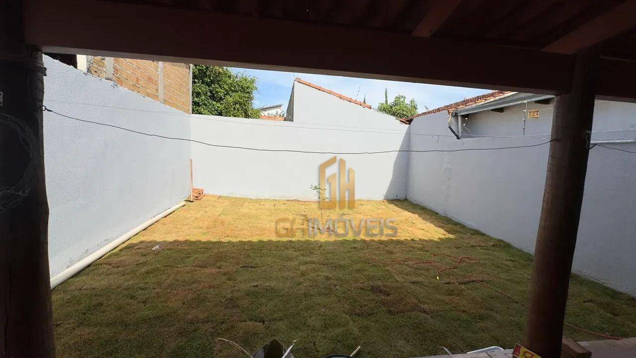 Casa à venda com 3 quartos, 105m² - Foto 4