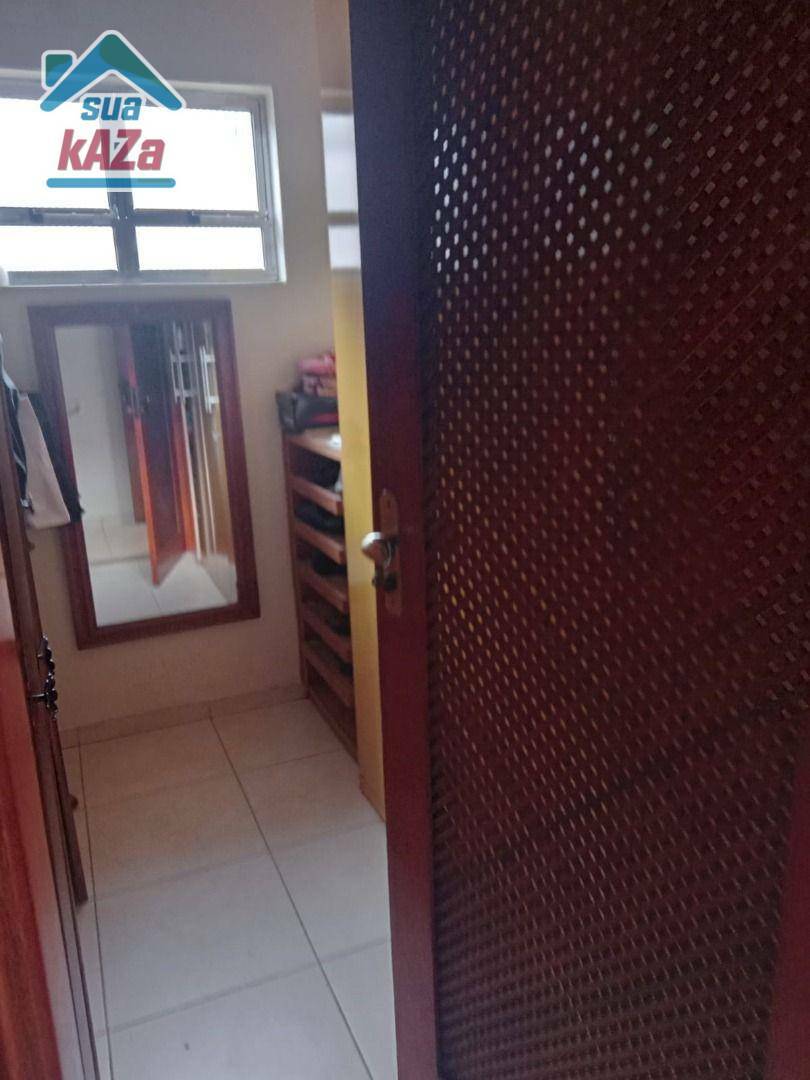 Sobrado à venda com 3 quartos, 200m² - Foto 44