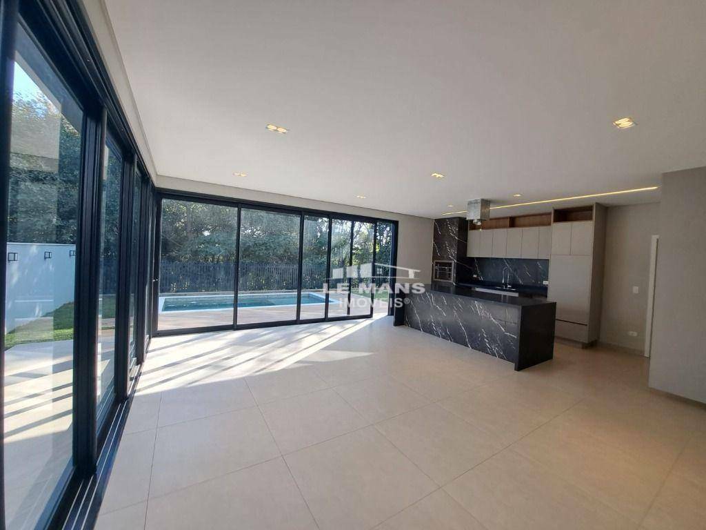 Casa de Condomínio à venda e aluguel com 4 quartos, 330m² - Foto 19