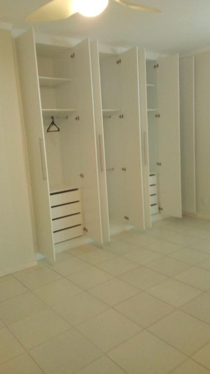 Casa de Condomínio para alugar com 3 quartos, 220m² - Foto 10