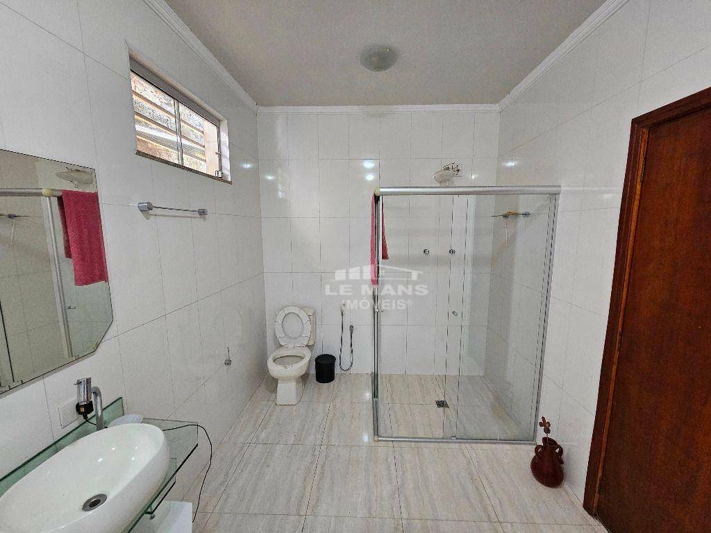 Chácara à venda com 4 quartos, 350m² - Foto 13