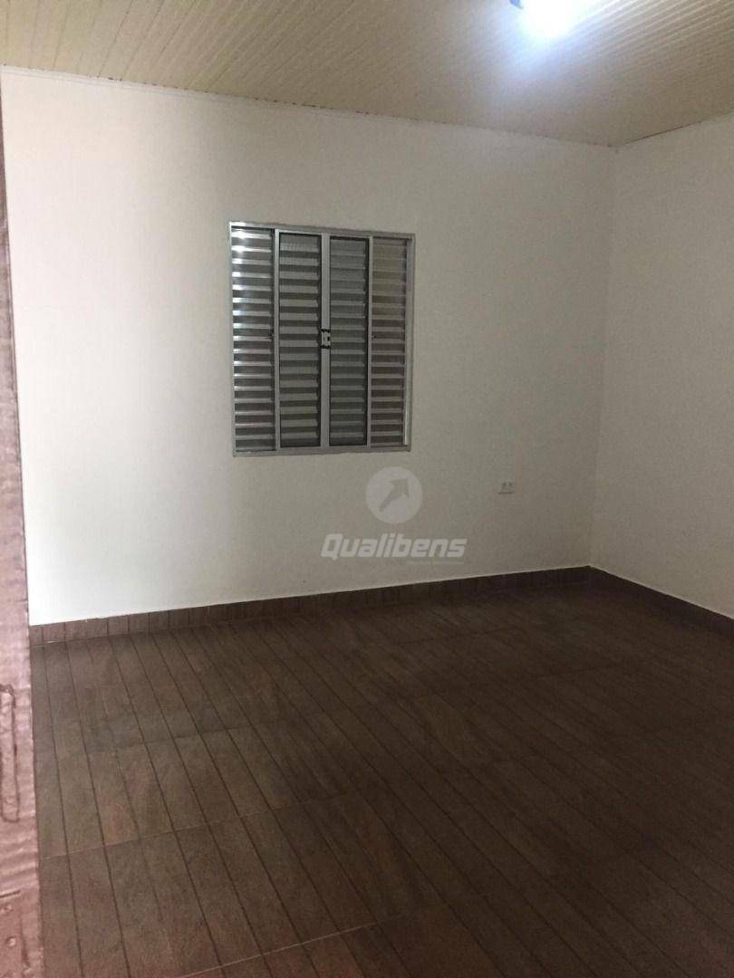 Casa à venda com 2 quartos, 300m² - Foto 9