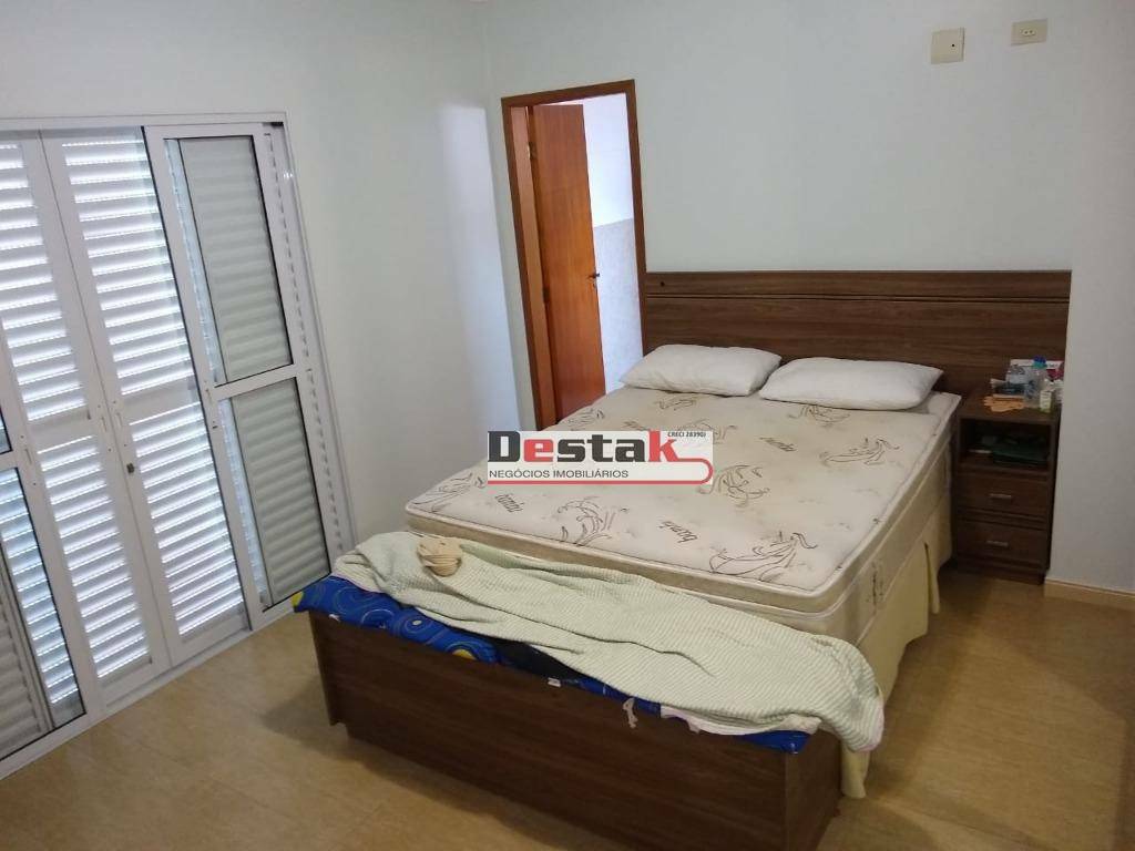 Sobrado à venda com 3 quartos, 210m² - Foto 22