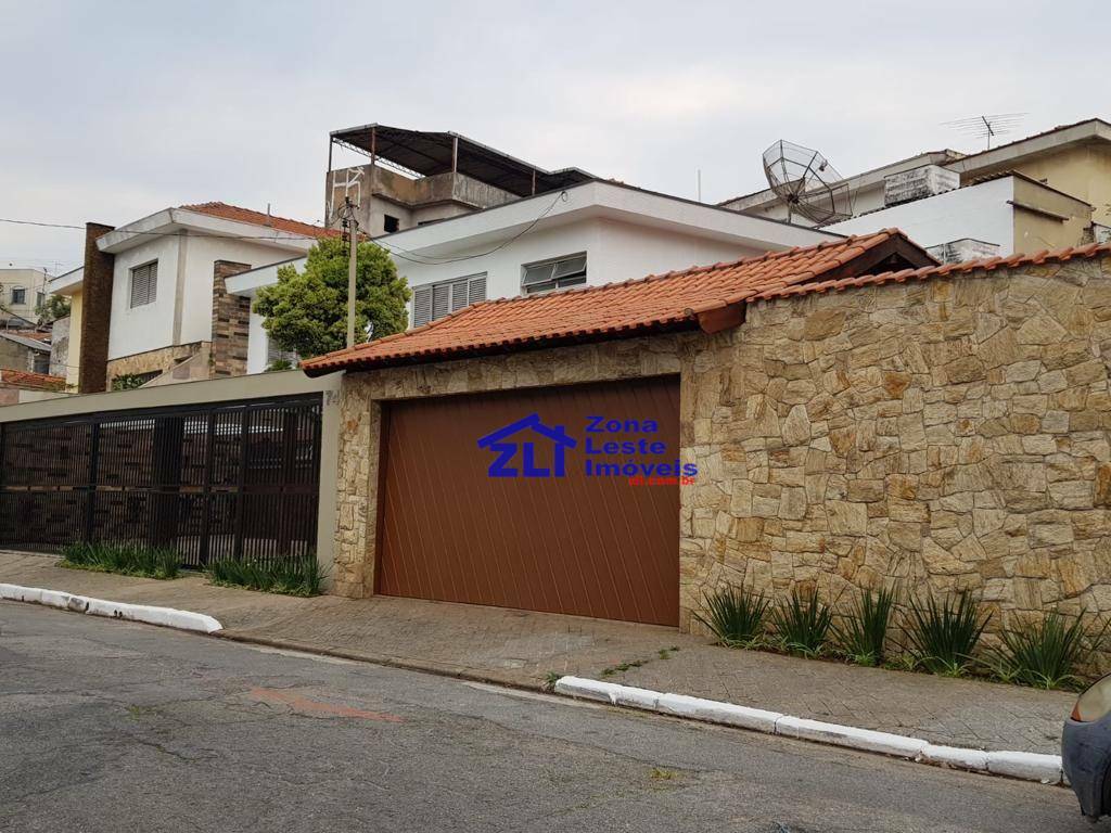 Sobrado à venda com 3 quartos, 272m² - Foto 2