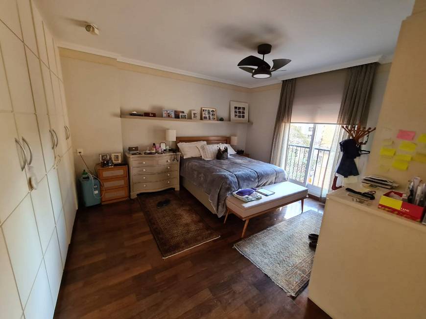 Apartamento à venda com 3 quartos, 225m² - Foto 10