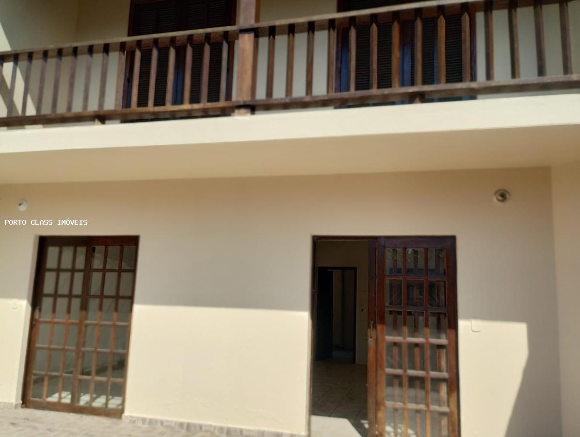 Sobrado à venda com 3 quartos, 180m² - Foto 1