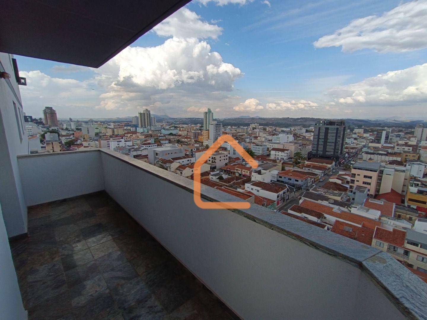 Apartamento à venda com 3 quartos, 227m² - Foto 8