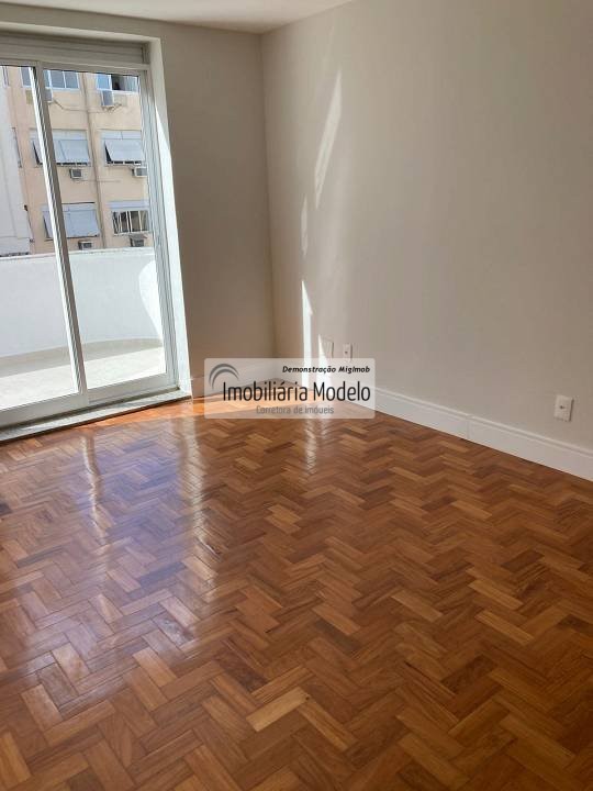 Apartamento à venda com 3 quartos, 132m² - Foto 4