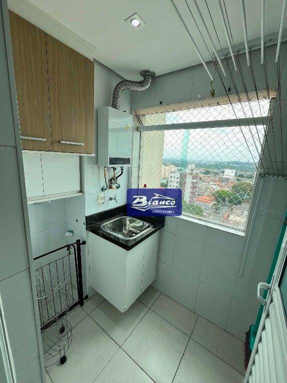 Apartamento para alugar com 2 quartos, 51m² - Foto 12