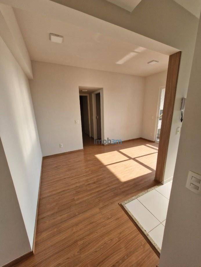 Apartamento para alugar com 2 quartos, 54m² - Foto 3