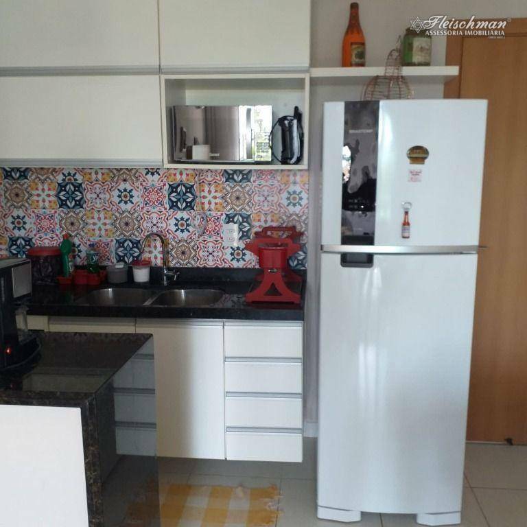 Apartamento à venda com 2 quartos, 62m² - Foto 11