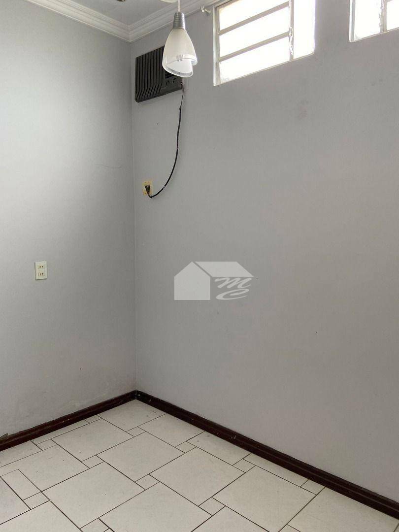 Casa à venda com 6 quartos, 550m² - Foto 38