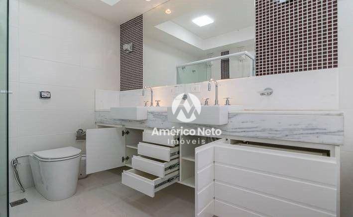 Apartamento para alugar com 4 quartos, 200m² - Foto 39