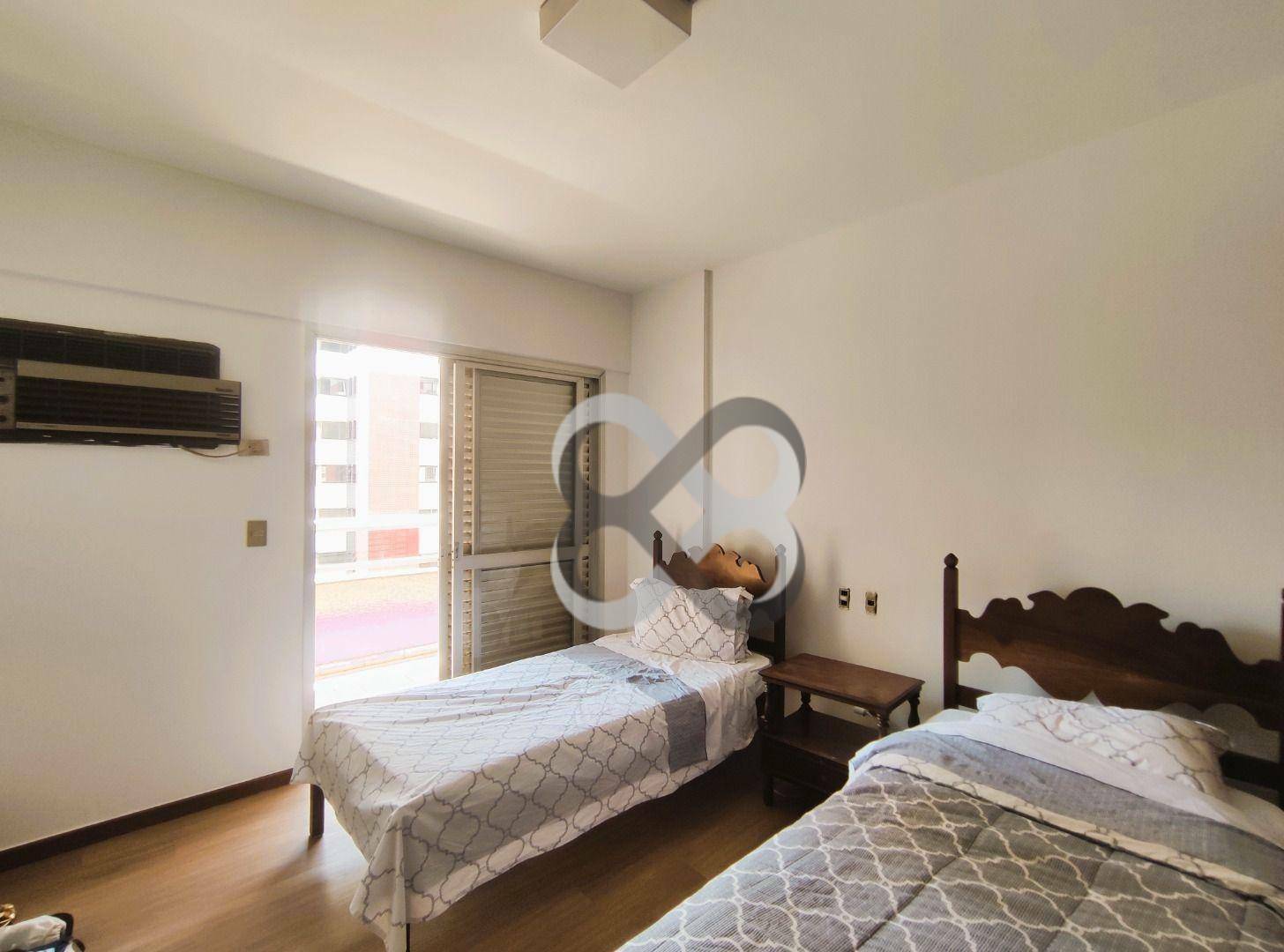 Apartamento para alugar com 3 quartos, 230m² - Foto 20