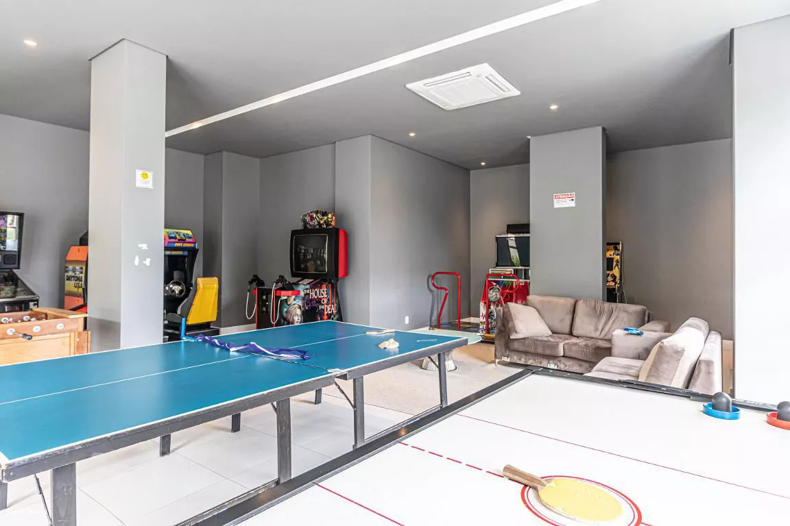 Apartamento para alugar com 3 quartos, 198m² - Foto 41