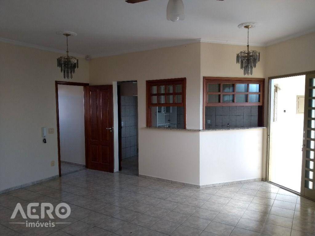 Casa à venda com 3 quartos, 218m² - Foto 28