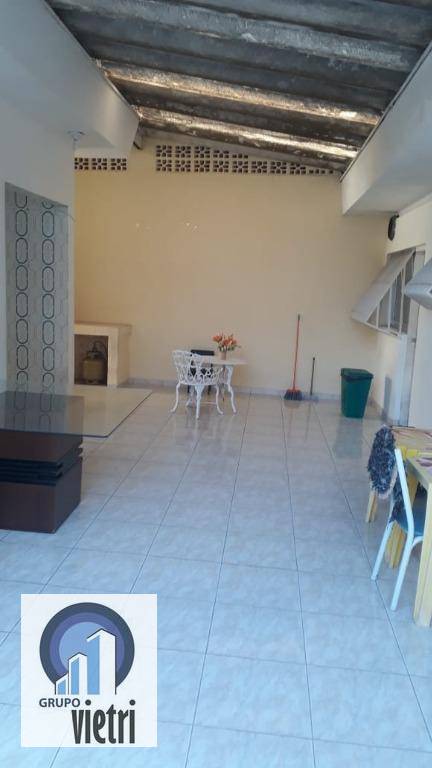 Casa para alugar com 2 quartos, 157m² - Foto 13