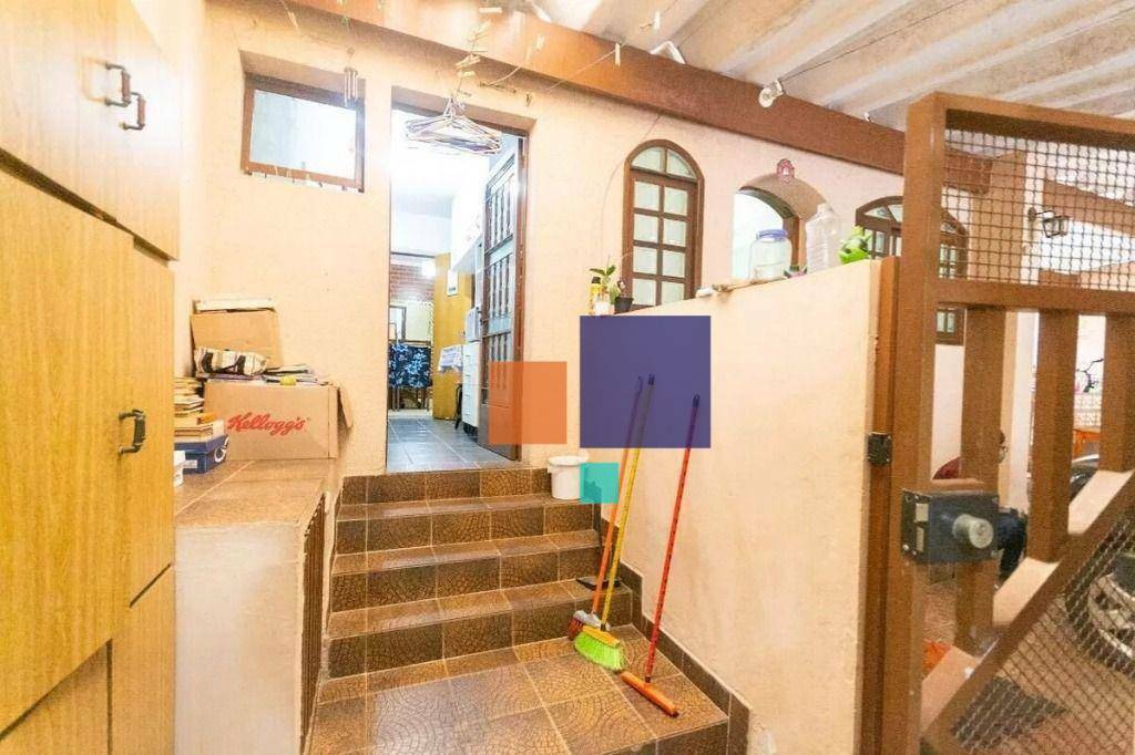 Sobrado à venda com 4 quartos, 274m² - Foto 45